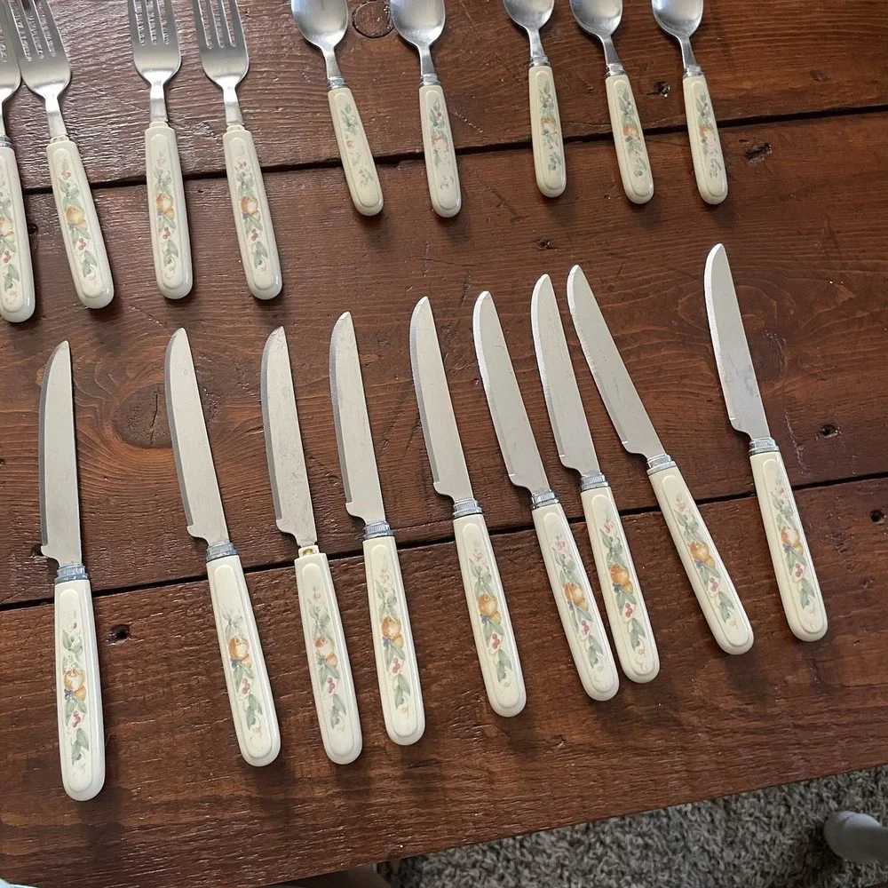 Vintage Corelle Abundance Stainless Taiwan Corning Ware Silverware-45 Piece Set